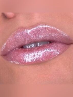 Jeffree Star Iridescent Light Pink High-Shine Lip Gloss